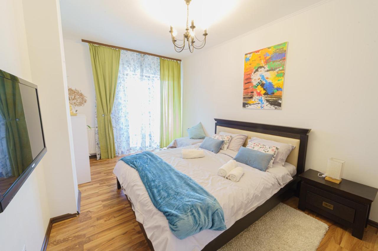 5* Mansion In City Center Cluj-Napoca Ngoại thất bức ảnh