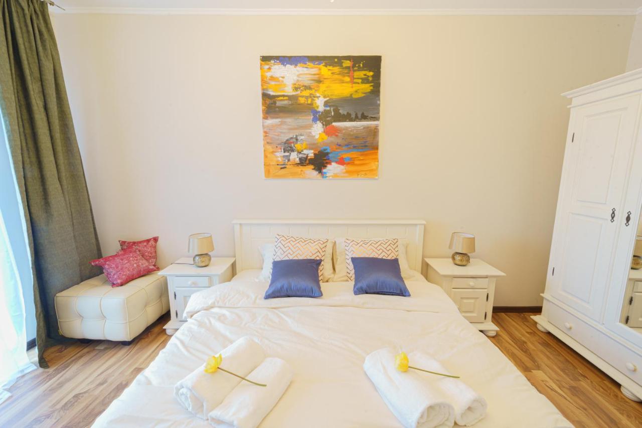 5* Mansion In City Center Cluj-Napoca Ngoại thất bức ảnh